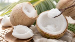 Dừa sáp là gì với phần cơm dừa dày béo